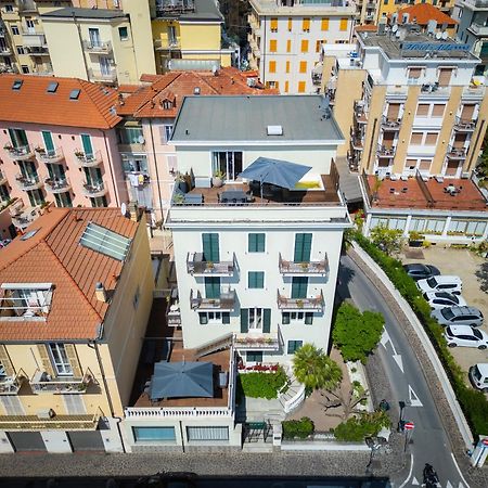 Residence San Marco Suites&Apartments Алассио Экстерьер фото