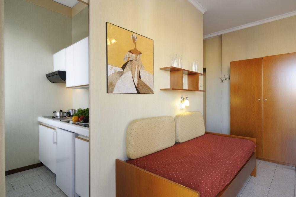 Residence San Marco Suites&Apartments Алассио Экстерьер фото