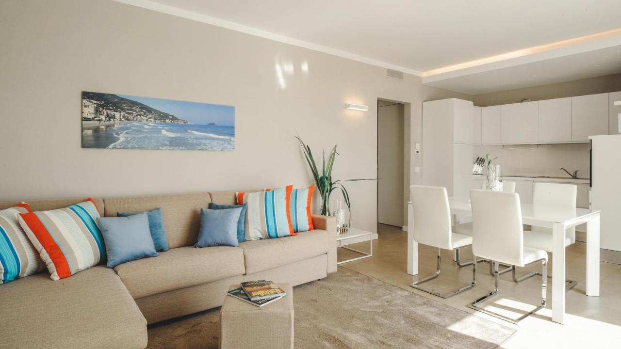 Residence San Marco Suites&Apartments Алассио Экстерьер фото